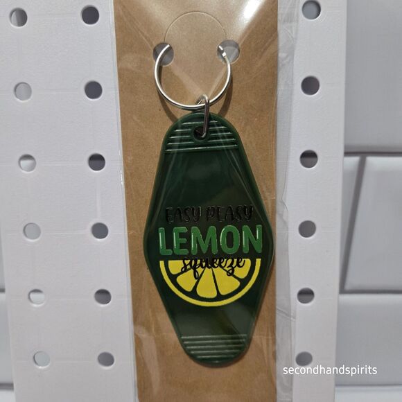 Easy Peasy Lemon Squeeze Keychain - Vintage Motel Style Acrylic - Picture 2 of 2